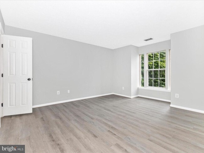 Building Photo - 615 Himes Ave