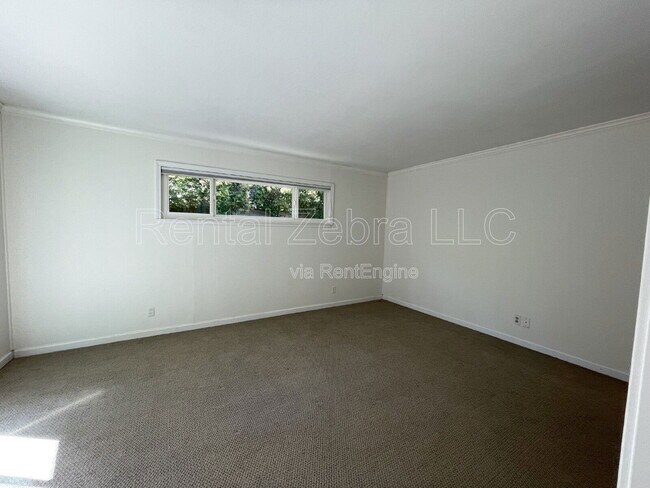 Building Photo - 626 Huntleigh Dr
