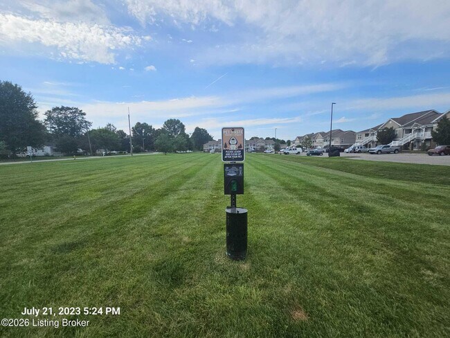 Building Photo - 3802 Falcon Crest Dr