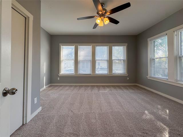 Building Photo - 2109 N Elm St