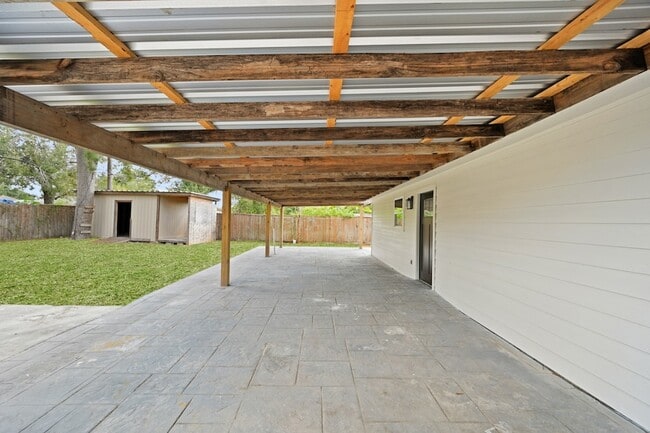 Building Photo - 10211 Glenmawr Dr