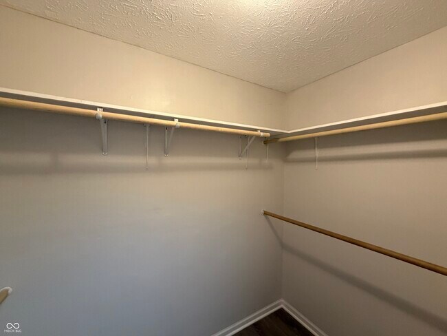 Building Photo - 411 Garden Grace Dr