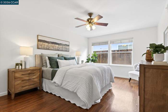 Building Photo - 3409 Loreto Dr