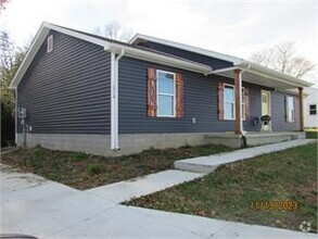 Building Photo - 1516 St John Rd