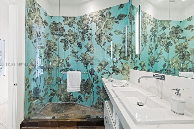 Building Photo - 2001 Meridian Ave