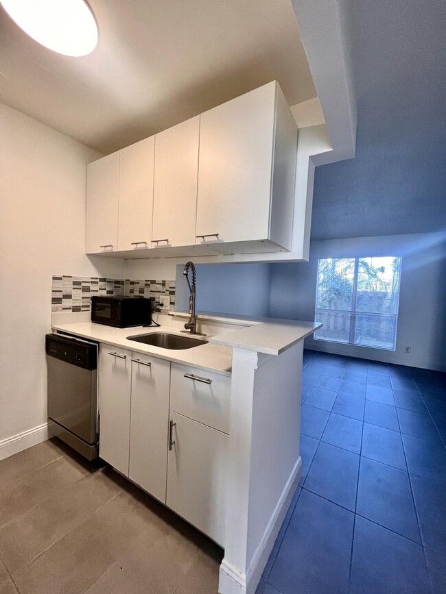 Building Photo - 1500 N Congress Ave