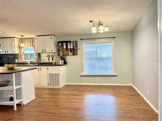 Building Photo - Spacious 3bed/2bath home in Bay Hills vill...