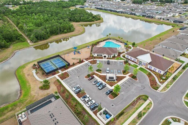 Building Photo - 13055 Willow Grove Dr