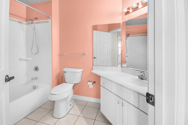 Building Photo - 2221 Vista Cove Rd