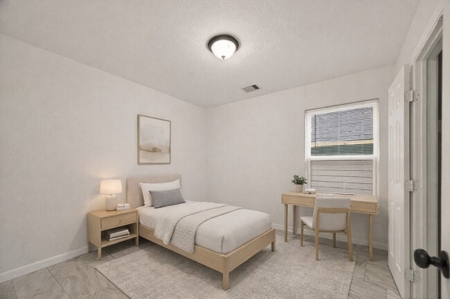 Building Photo - 5608 Tommye St