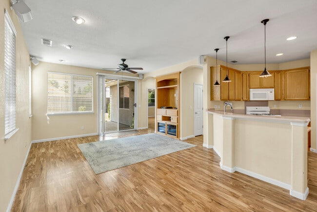 Building Photo - 3635 Poppy Hill Way