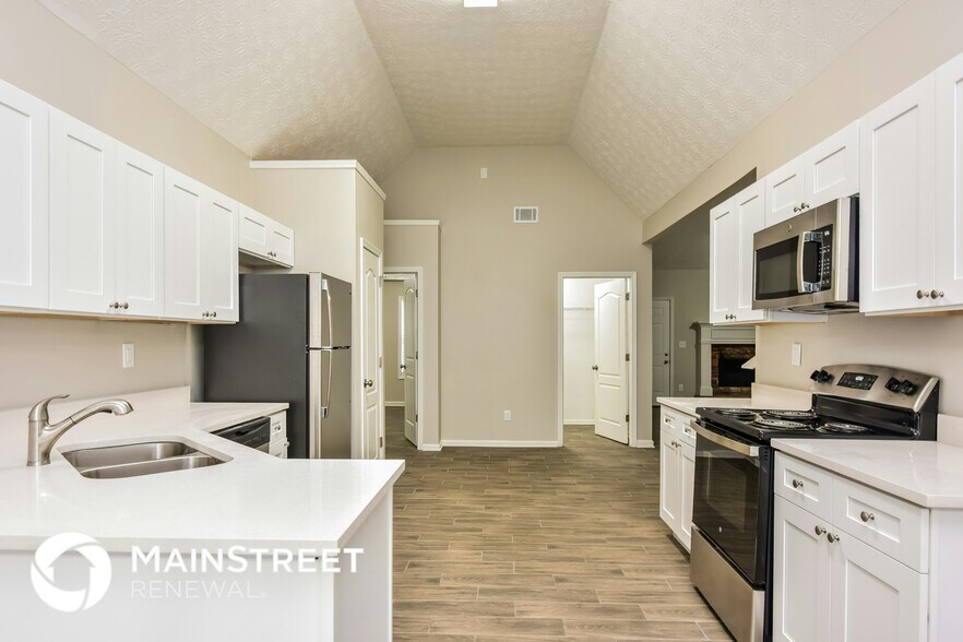 Building Photo - 45 Berkshire Run