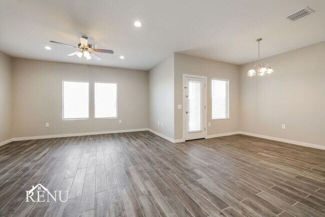 Building Photo - 12717 E Giada Dr