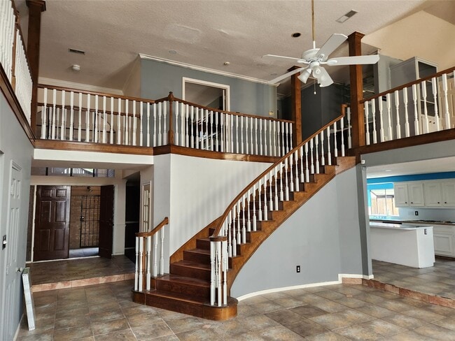 Building Photo - 5903 Green Falls Dr