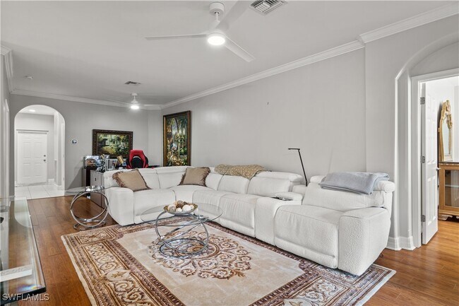 Building Photo - 8310 Big Acorn Cir