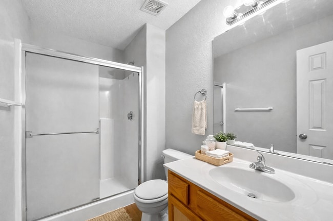 Building Photo - 3BR/2BA Home for Rent in Grain Valley, MO 64029 | Fenced Yard | Fireplace | Garage | Pet-Friendly