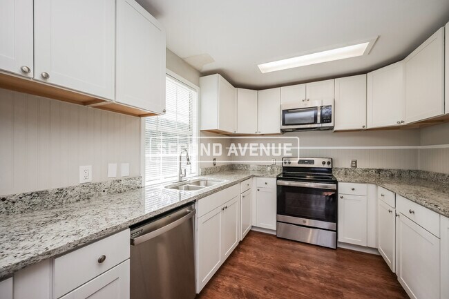 Building Photo - 223 Carla Ann CT