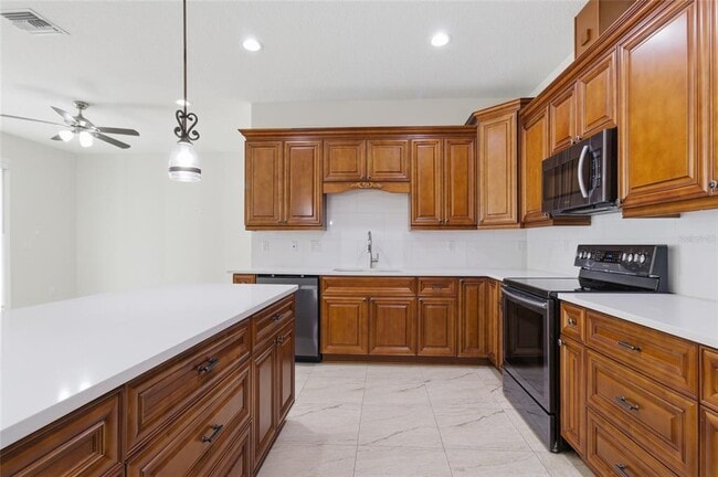 Building Photo - 810 W Whatley Pl