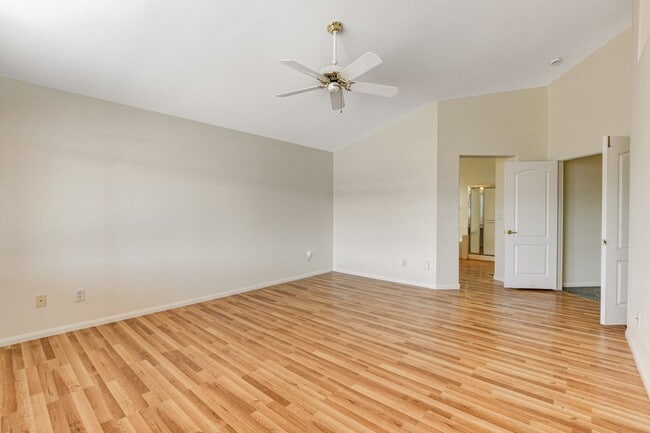 Building Photo - Beautiful Ranch Style Single Story w/Pool & View of the Las Vegas Strip