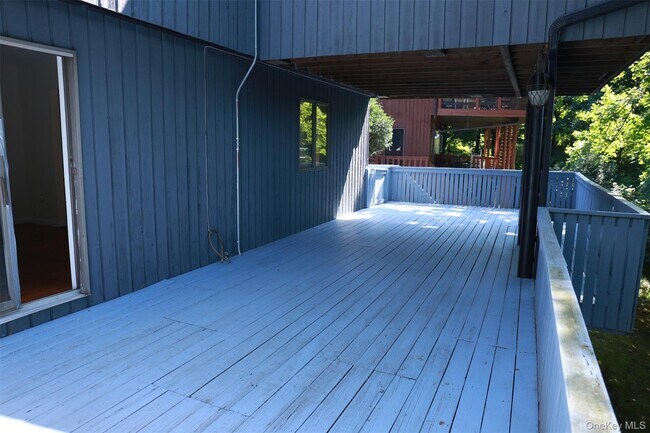 Building Photo - 132 Woodland Dr