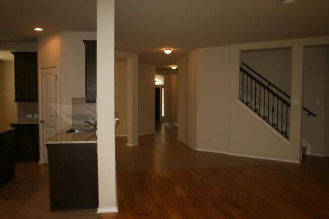 Building Photo - 27035 Oleander Chase