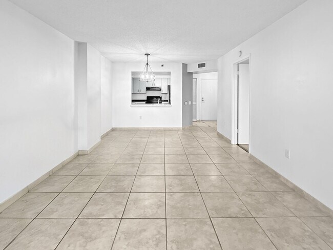 Building Photo - 2333 Feather Sound Dr