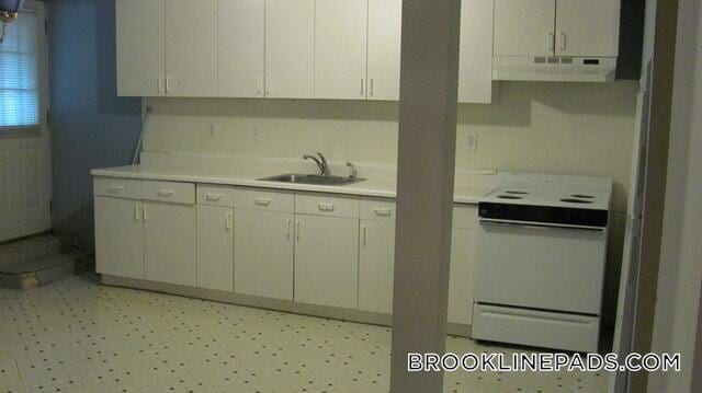 Building Photo - 208 Winthrop Rd