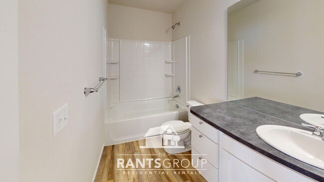 Building Photo - Great Location! Easy JBLM Commute!