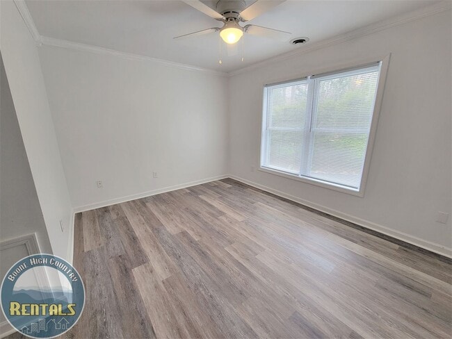 Building Photo - 186 Grandfather Farms Rd