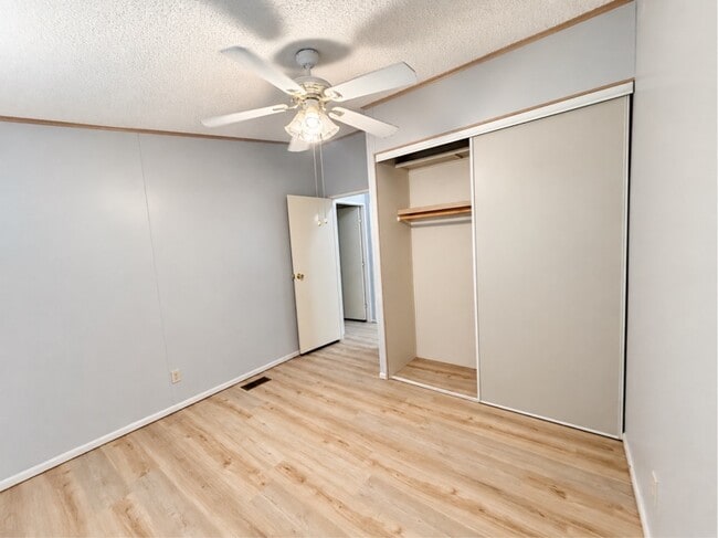 Building Photo - 530 Havasu Ln