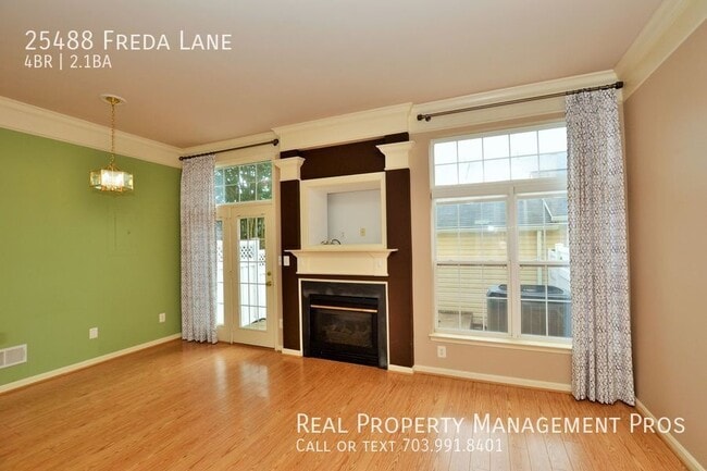 Building Photo - 25488 Freda Ln