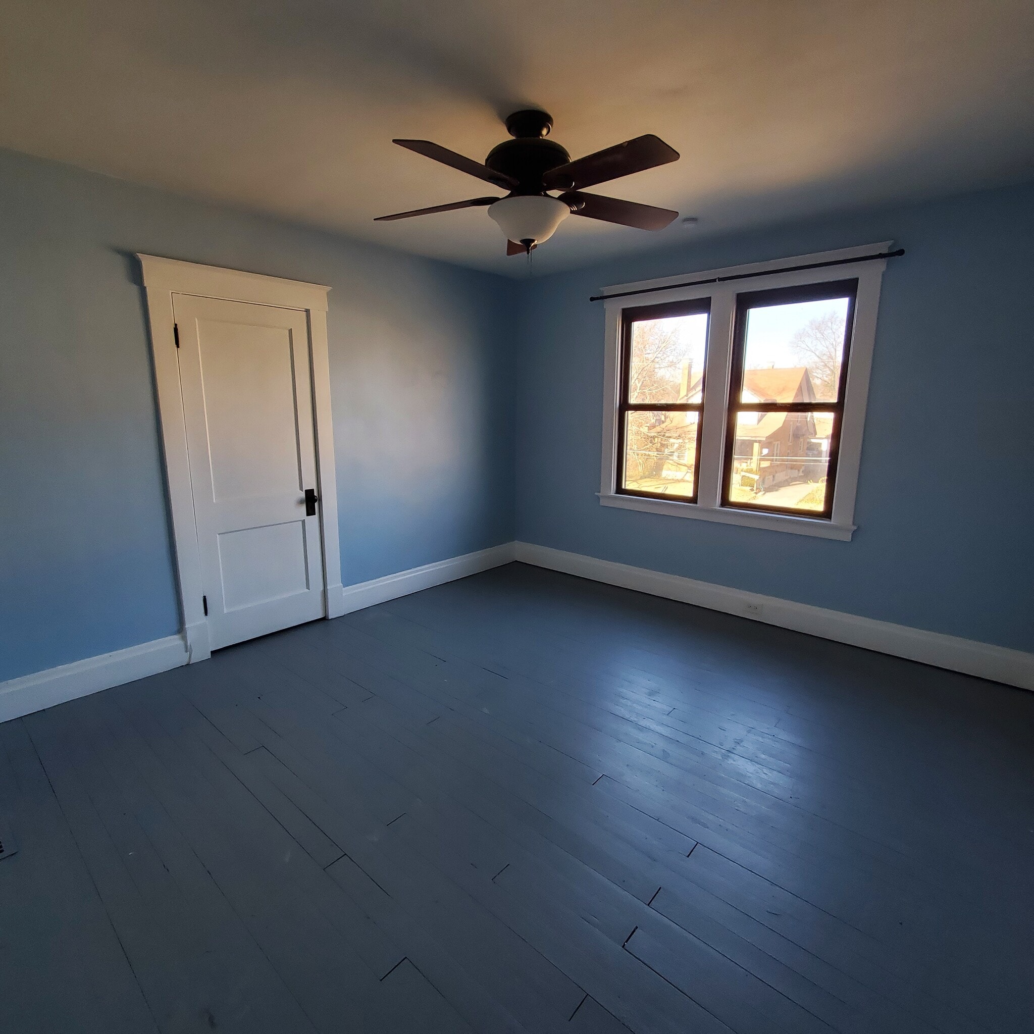 Building Photo - 3047 Feltz Ave