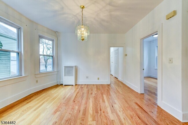 Building Photo - 24 Eckert Ave