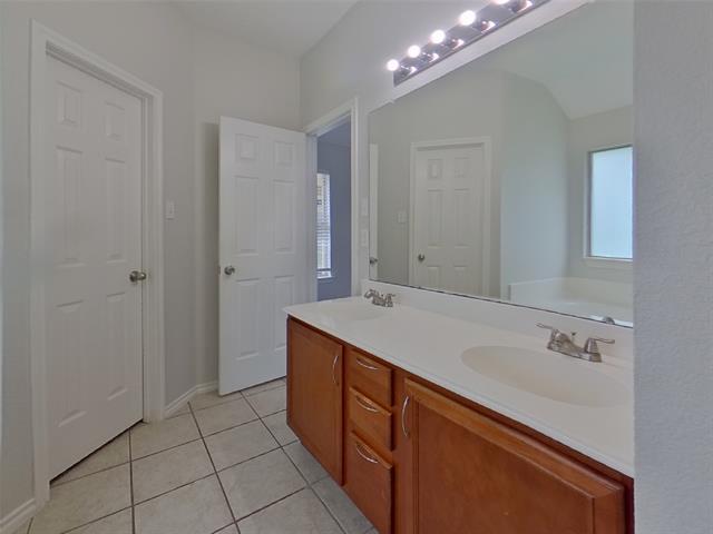 Building Photo - 1630 Emily Ln