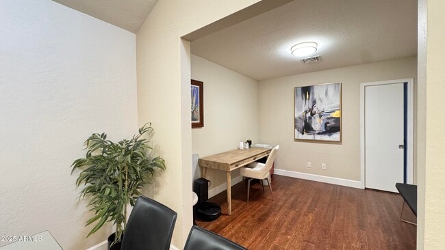 Building Photo - 15020 N 40th St