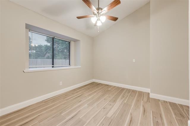 Building Photo - 3301 Cliffview Dr