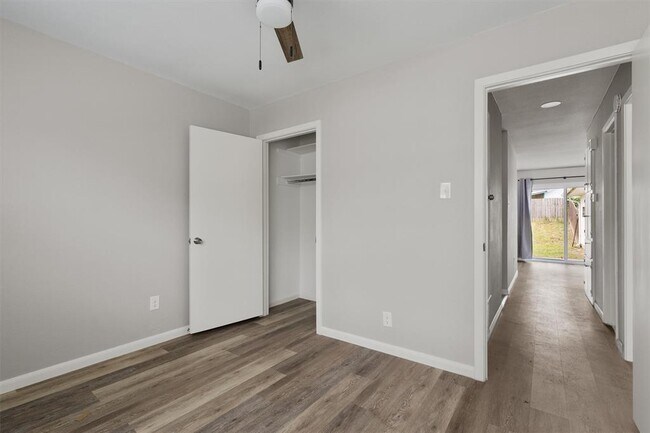 Building Photo - 701 Ramble Ln
