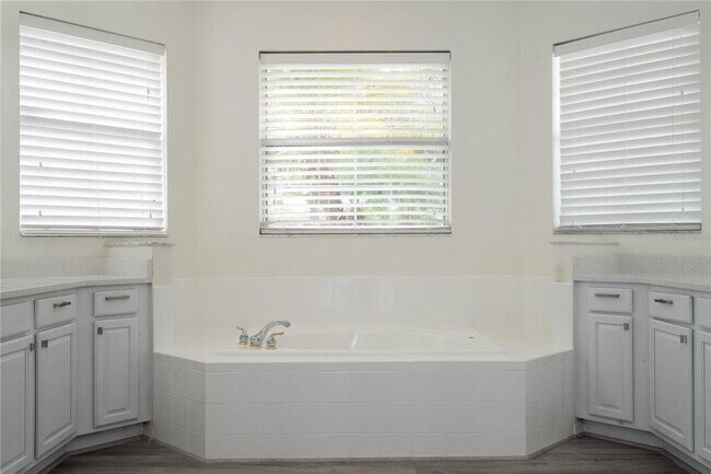 Building Photo - 3774 Eagle Isle Cir