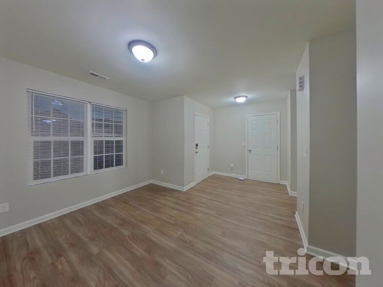 Building Photo - 513 Gentle Breeze Ln