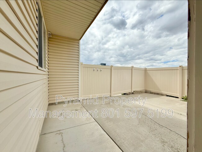 Building Photo - 1688 W 3180 N