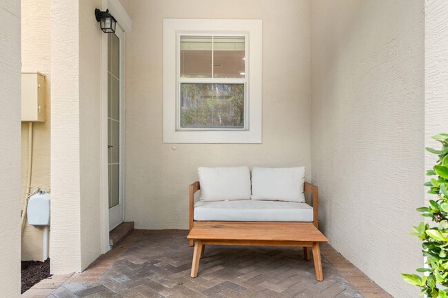 Building Photo - 3330 NW 124th Way