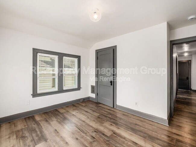 Building Photo - 439 Eldridge Ave