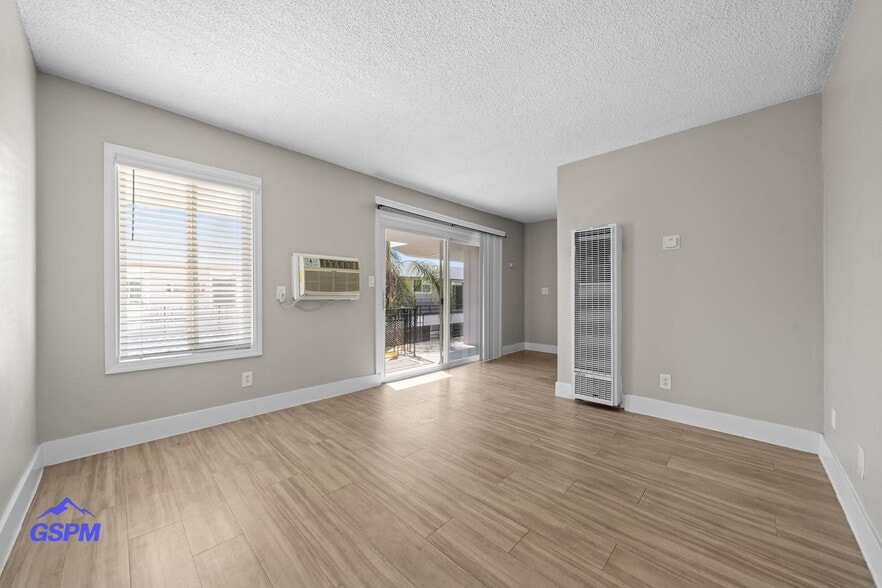 Interior Photo - Willow Glen Apartments