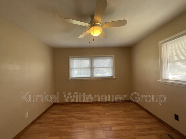 Building Photo - 111 Kassing Ave