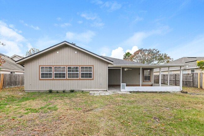 Building Photo - 3278 Chad Bourne Dr