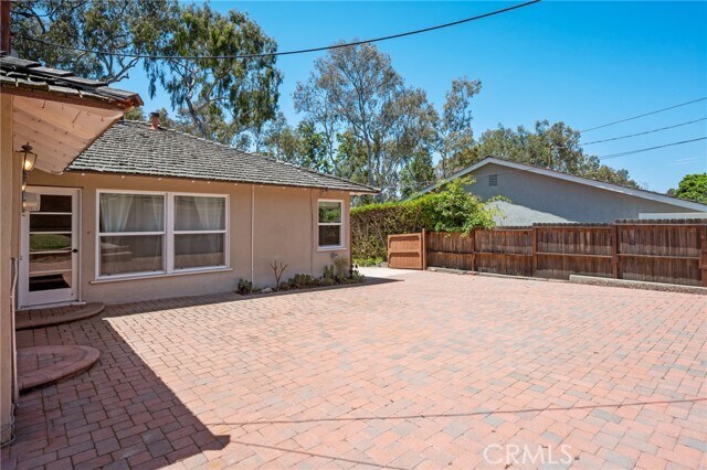 Building Photo - 3409 Palos Verdes Dr N