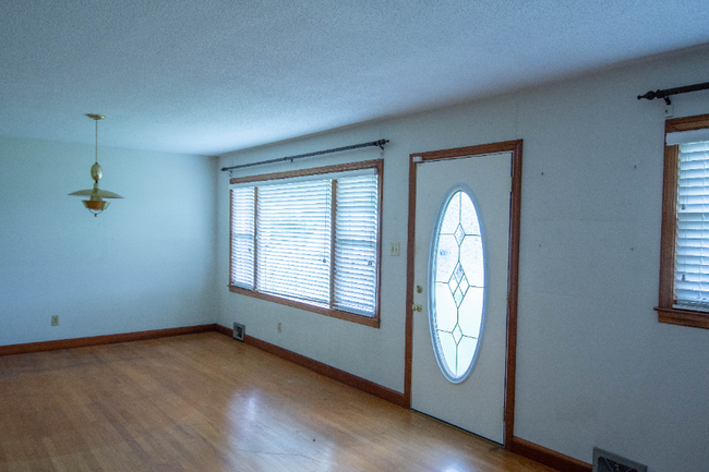 Building Photo - 7552 NC-88