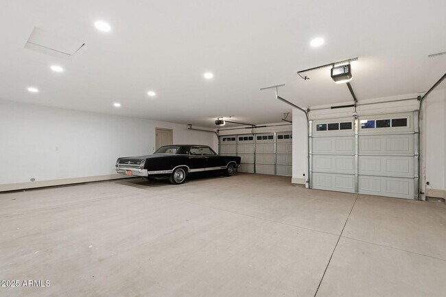 Building Photo - 2315 N 42nd St