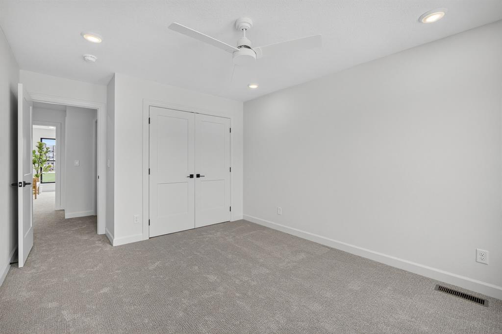 Building Photo - 933 Prime St