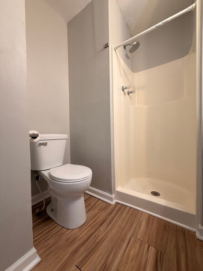 Building Photo - 1454 S 7th St